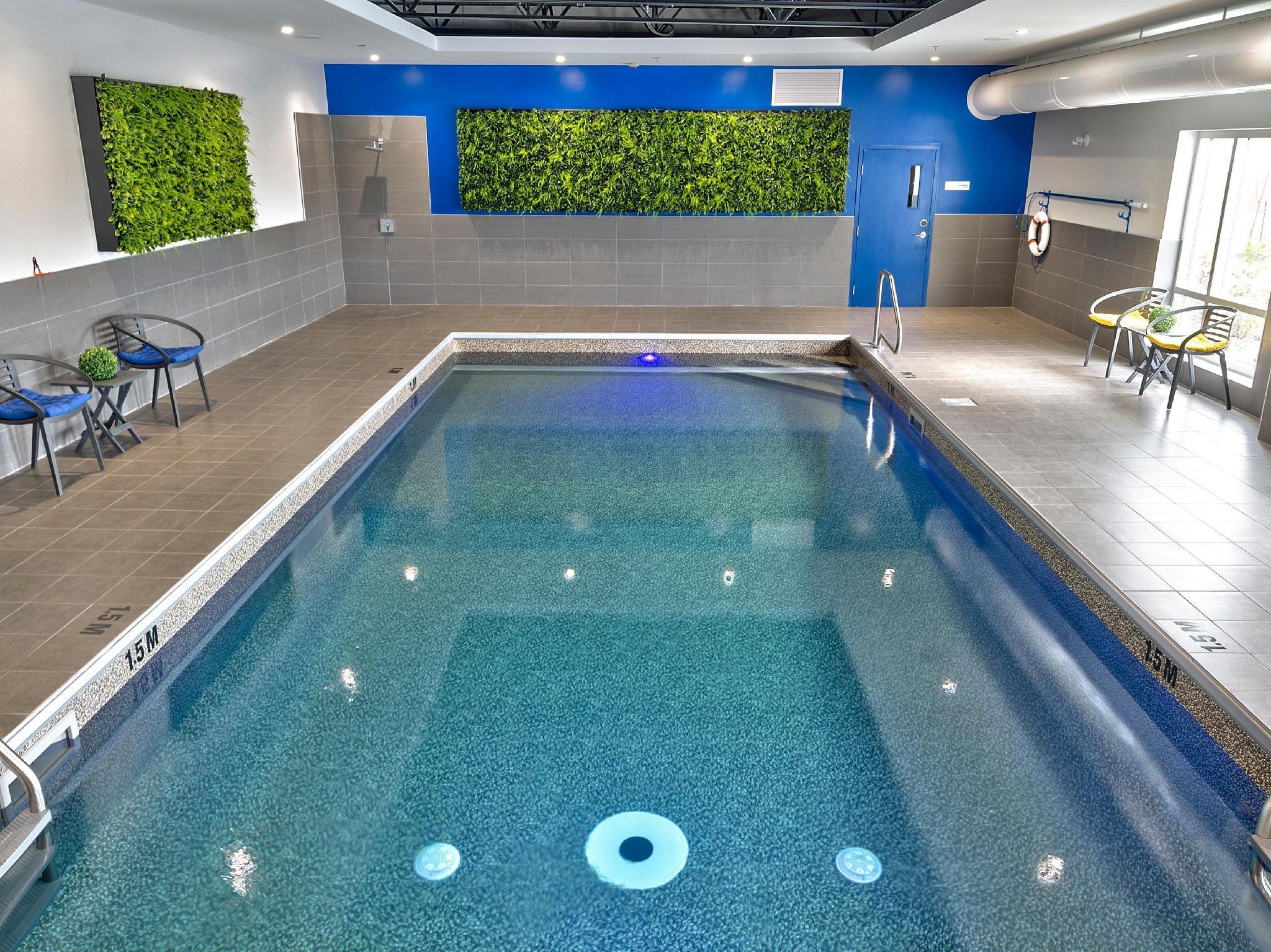 Holiday Inn Express & Suites Vaudreuil-Dorion By Ihg Ngoại thất bức ảnh