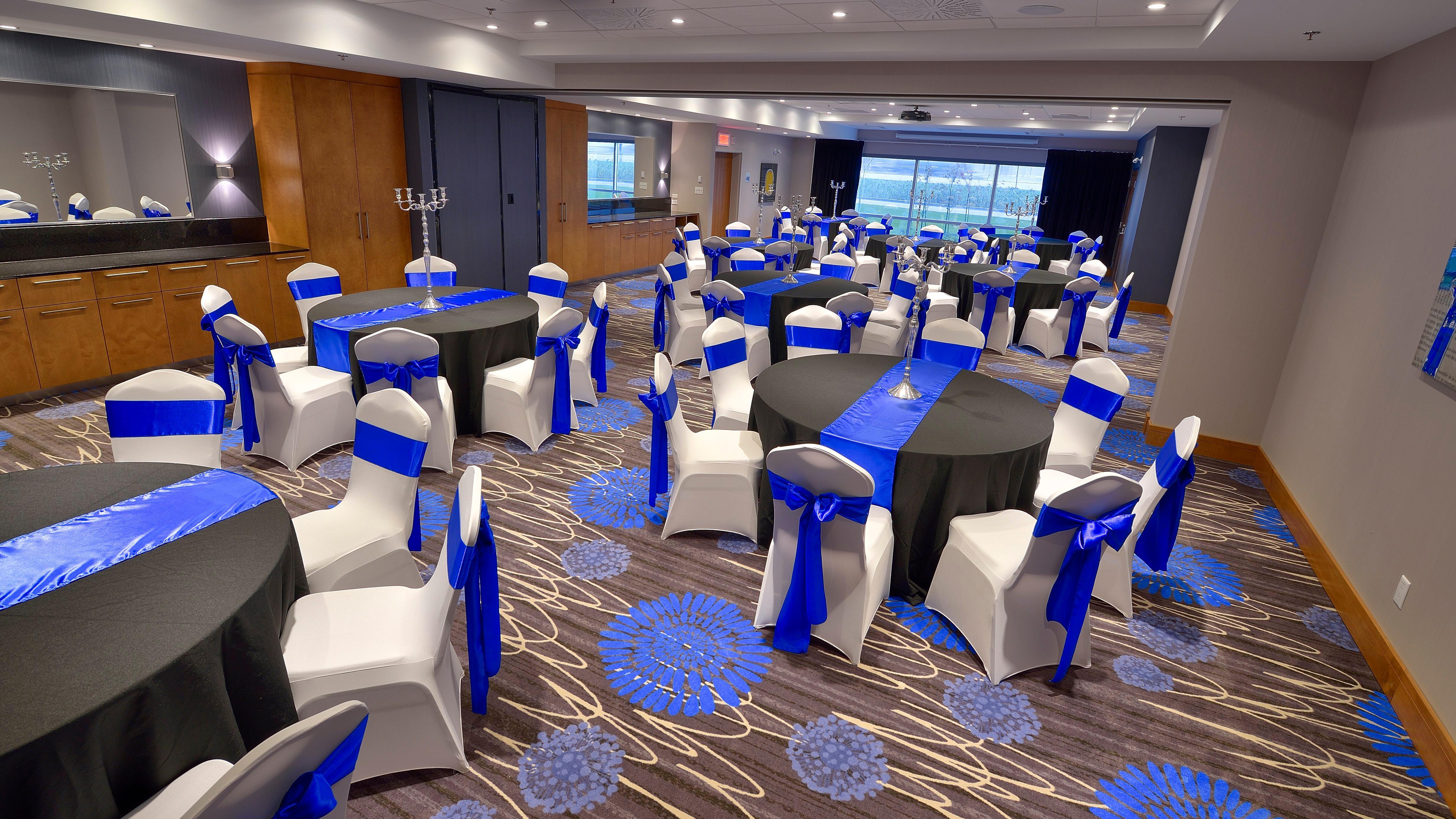 Holiday Inn Express & Suites Vaudreuil-Dorion By Ihg Ngoại thất bức ảnh