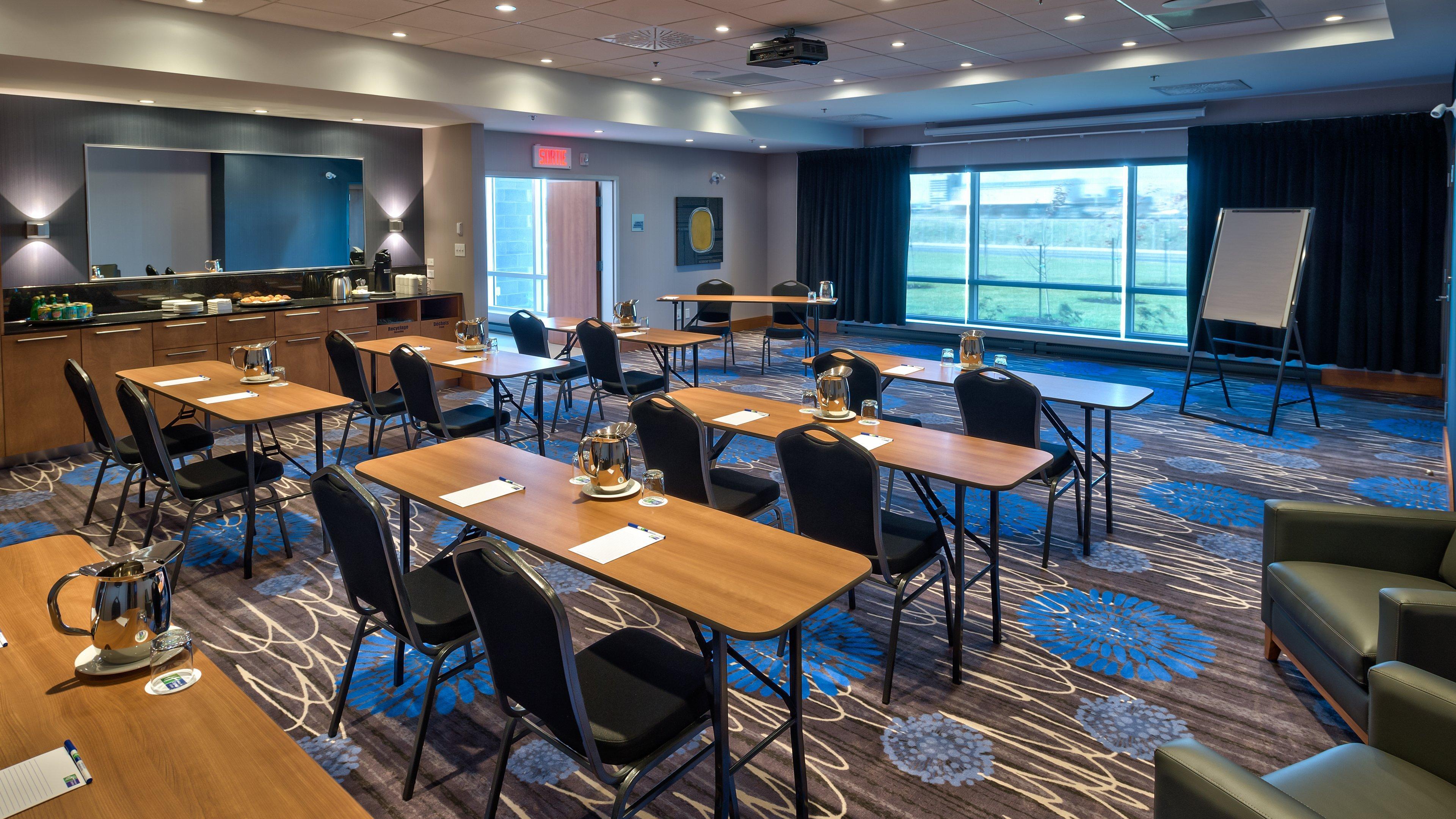 Holiday Inn Express & Suites Vaudreuil-Dorion By Ihg Ngoại thất bức ảnh